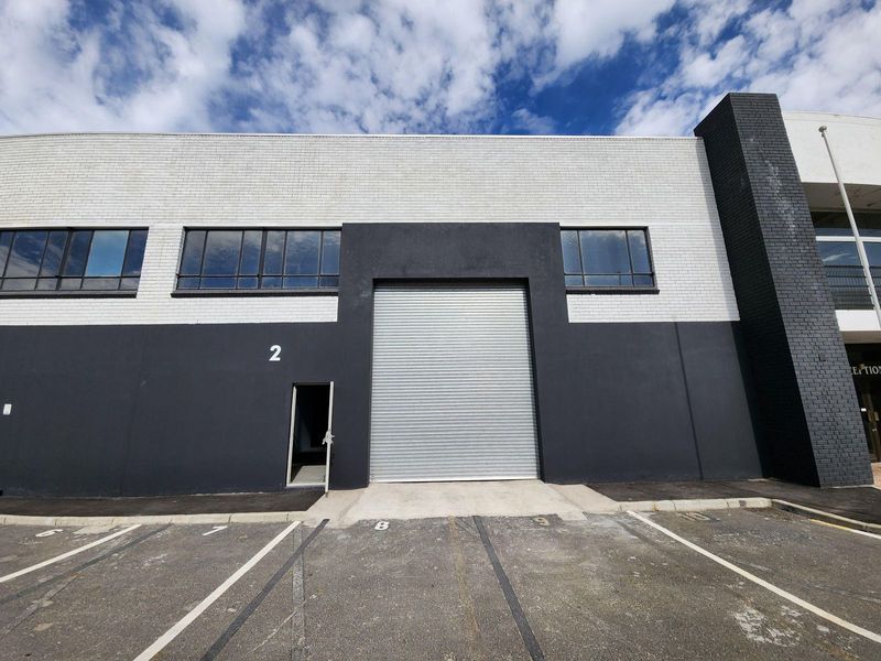 236m2 WAREHOUSE TO LET IN BLACKHEATH