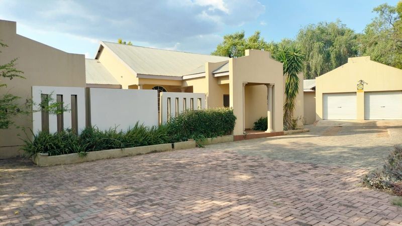 Discover luxury living in this exquisite 4-bedroom house nestled in an upmarket area.