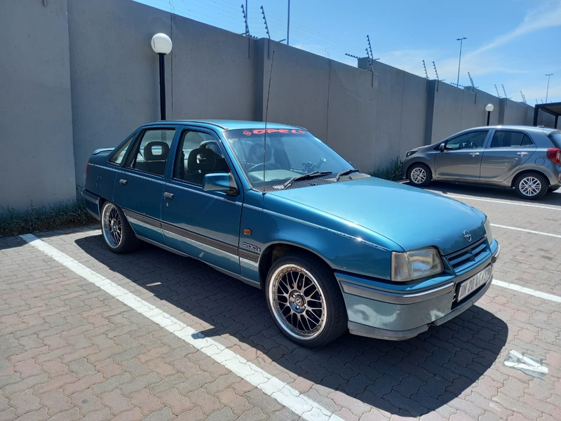 1993 Opel Monza Sedan 200i for Sale. Negotiable. Offers Welcome.