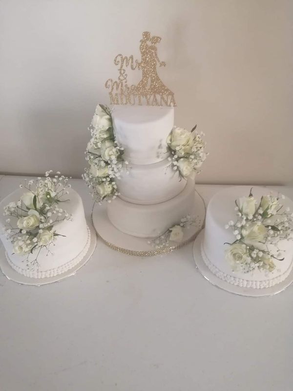 Wedding cakes made to your specifications