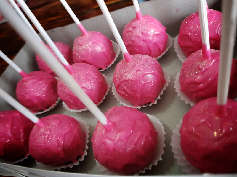 CAKEPOPS - Ad posted by Something Magical Creations