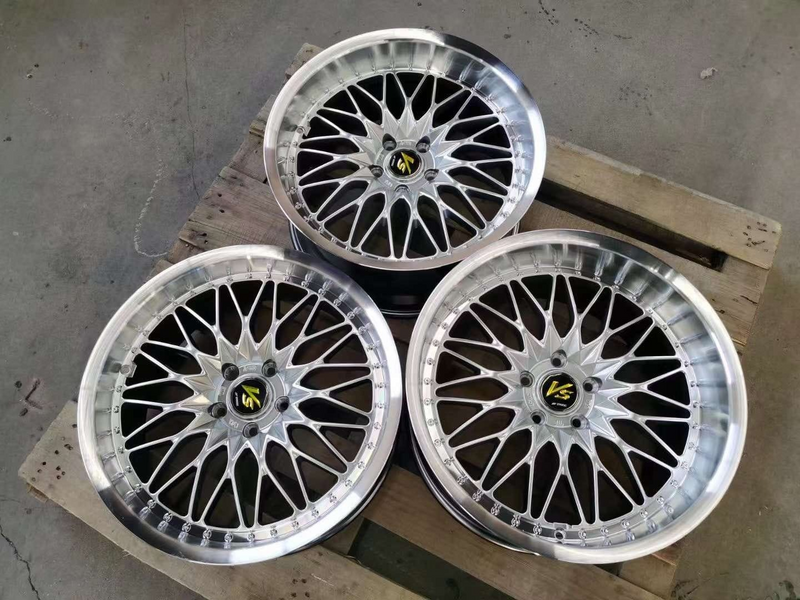 19 inch BMW WORK VS Mags For Sale.