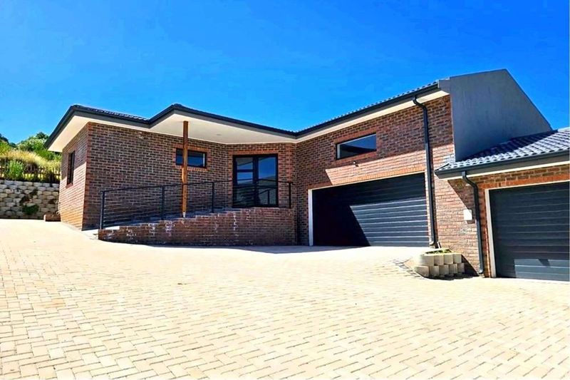 3 Bed Modern Retreat with Bushland Serenity and Sea Views in Dana Bay, Mossel Bay