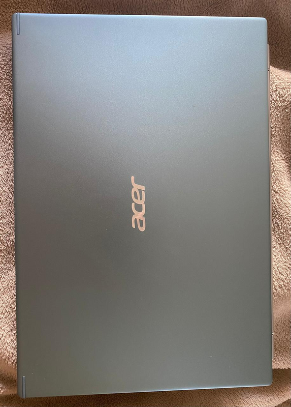 Acer Laptop - please see specs in pictures