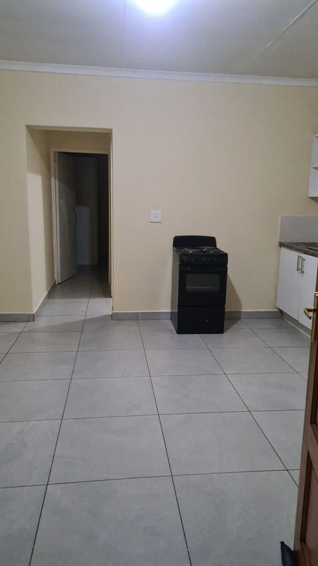 One bedroom cottage for rent in bloubosrand