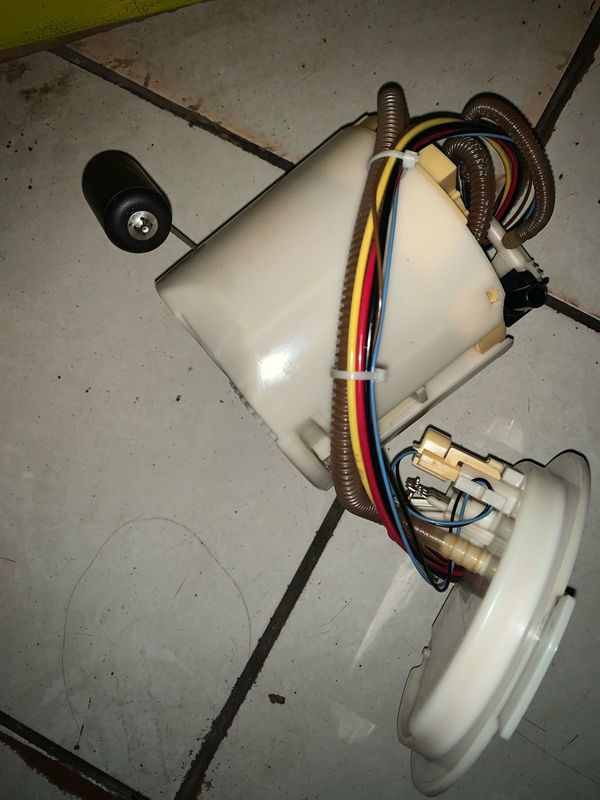 BMW G20 G21 G28 G80 Fuel Pump Assembly (7473444)