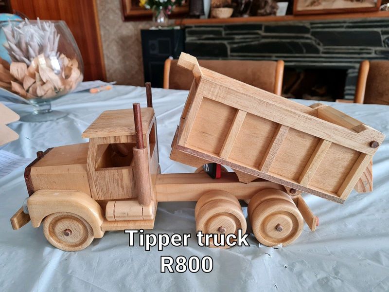 Tipper truck