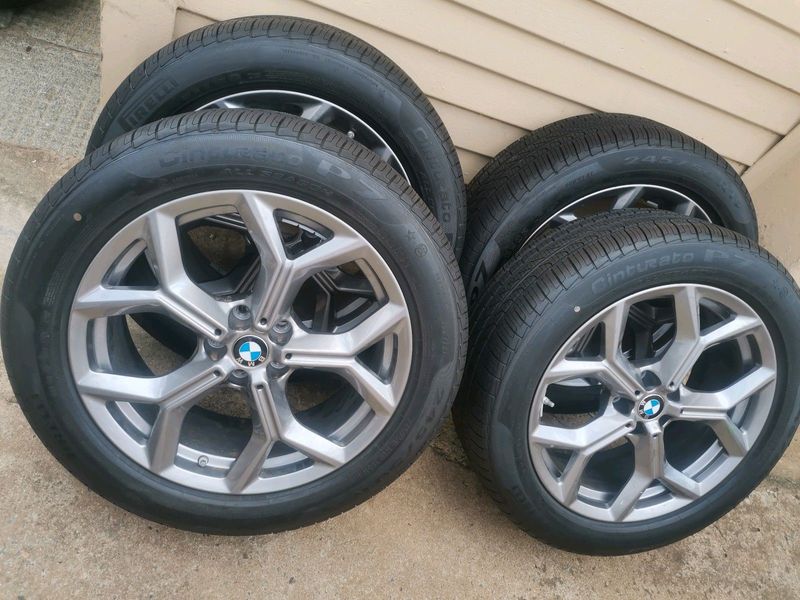 New BMW X3, X4 19inche Mags and Tyres  245/50/19 Pirelli Cinturato P7 Runflat. 5/112pcd