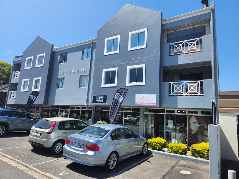 A 3 bedroom flat for sale in Durbanville Central