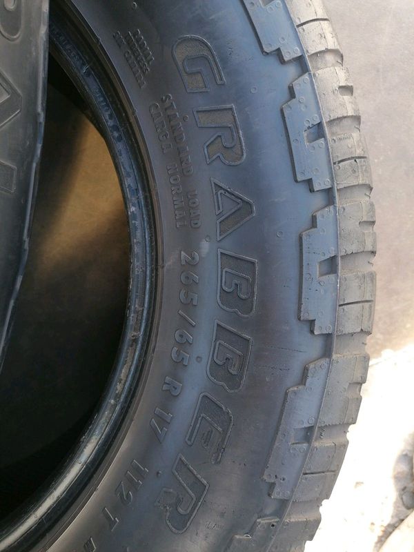 General grabber Tyres for sale