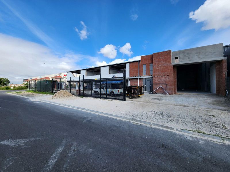 489m2 Warehouse to rent in Stikland Industrial