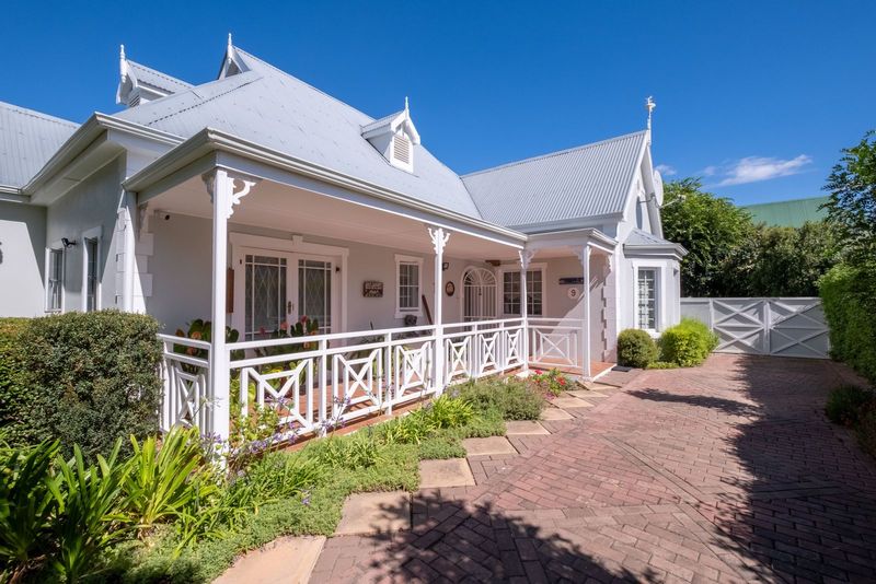 A Victorian Charmer With Double Garage In Exclusive Gated Estate