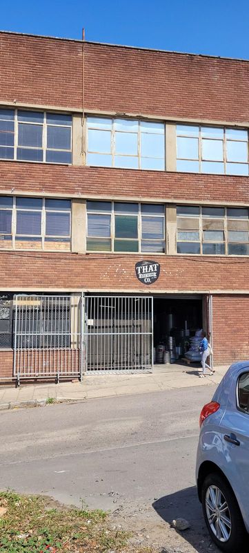 1600m² Commercial To Let in Windermere at R75.00 per m²