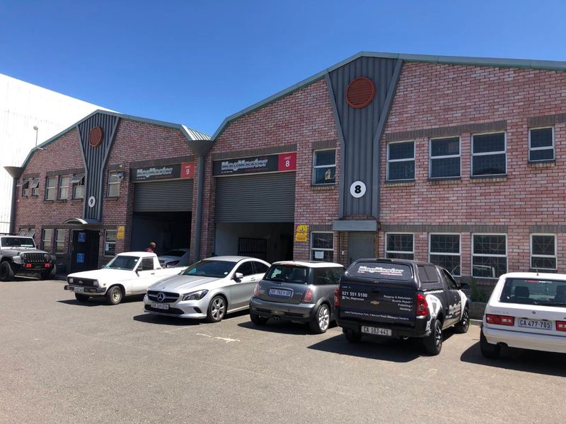 360m² Warehouse To Let in Montague Gardens