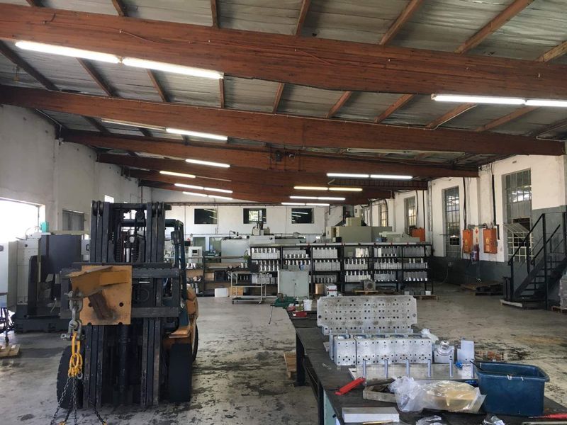 3360m2 Warehouse with excellent power Umkomaas