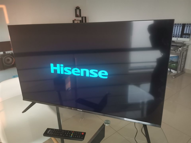 Hisense 50 inch SMART 4K TV