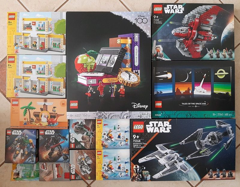 15 sealed lego sets