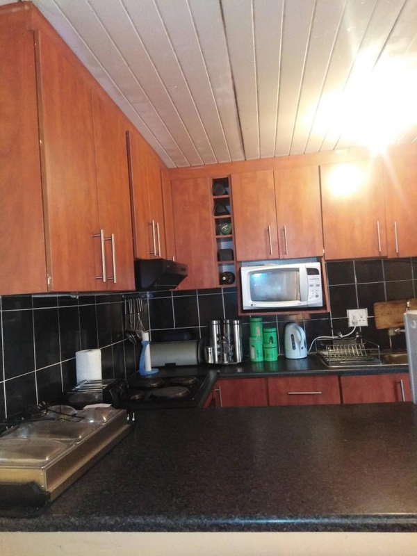 2 Bedrooms house to rent in Delft
