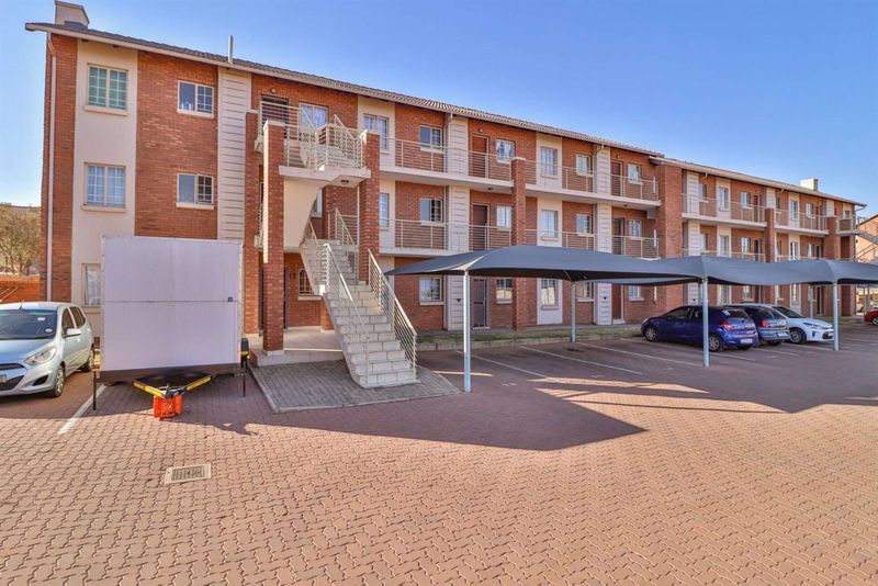 Townhouse To Rent in Monavoni, Centurion