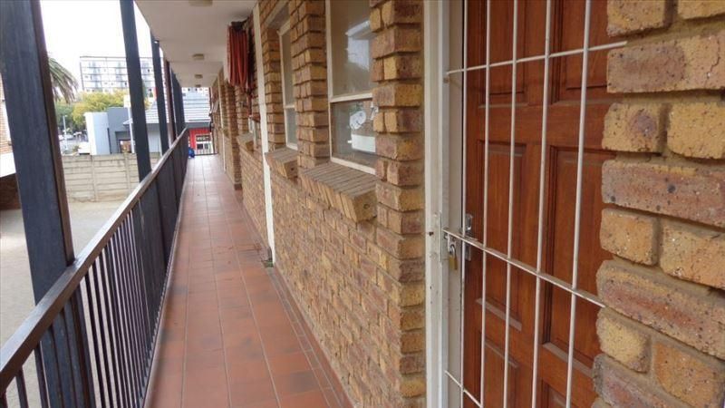 Very neat flat with 2 Bedrooms in Kempton Park