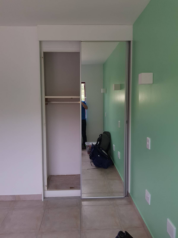 4 sliding mirror doors / fineline doors