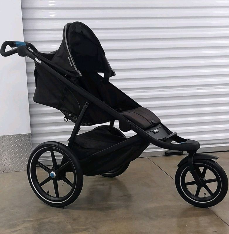 Thule Urban Glide 2 Jet Black Stroller (Jogger)