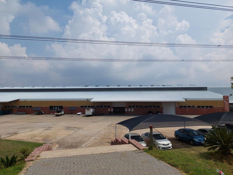 Large Free Standing Warehouse available in Samrand