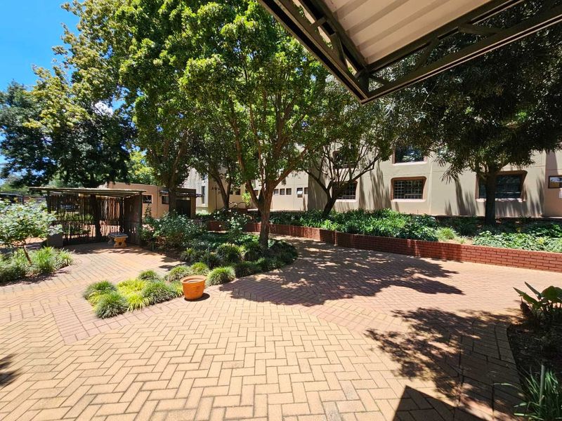 Radiant Office Haven and Spacious Productivity - Modderfontein - East Rand