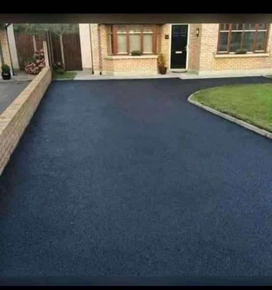 Tar surfacing and paving 067 608 7763