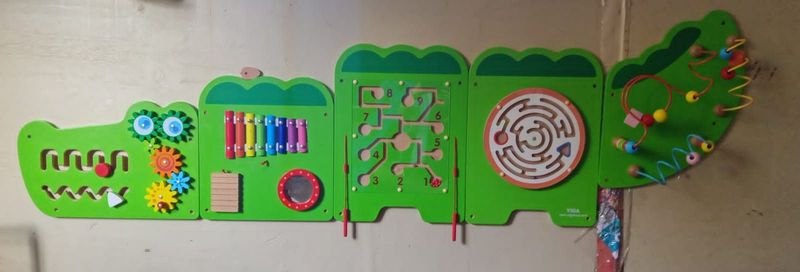 Vita wall game and activity centre for kids