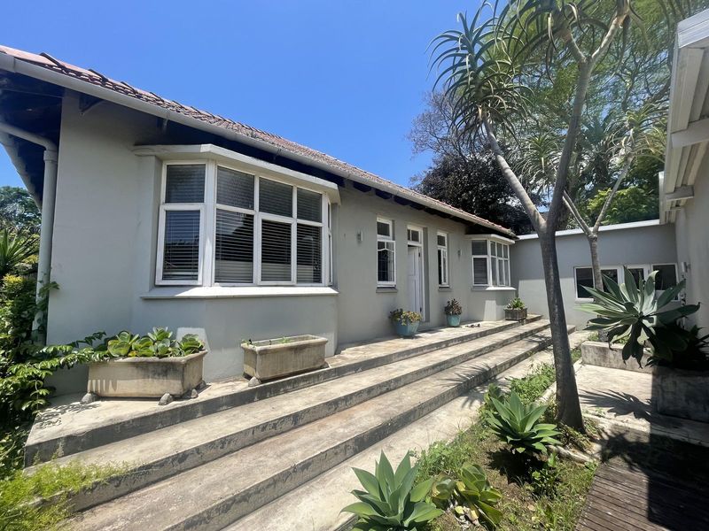 3 Bedroom Main House TO LET in Durban North Broadway