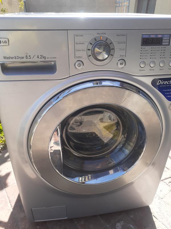 LG WASHER DRYER 8.5kg DIRECT DRIVE  R4500   0692696304