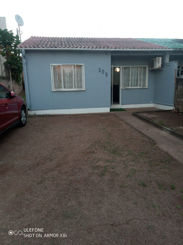 3 b/room House on Canehaven/Foresthaven for sale