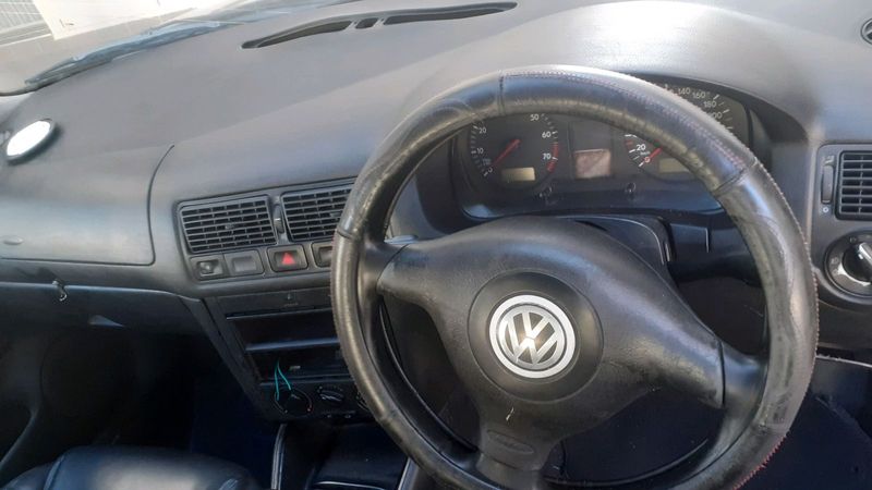 2004 Volkswagen Golf Hatchback