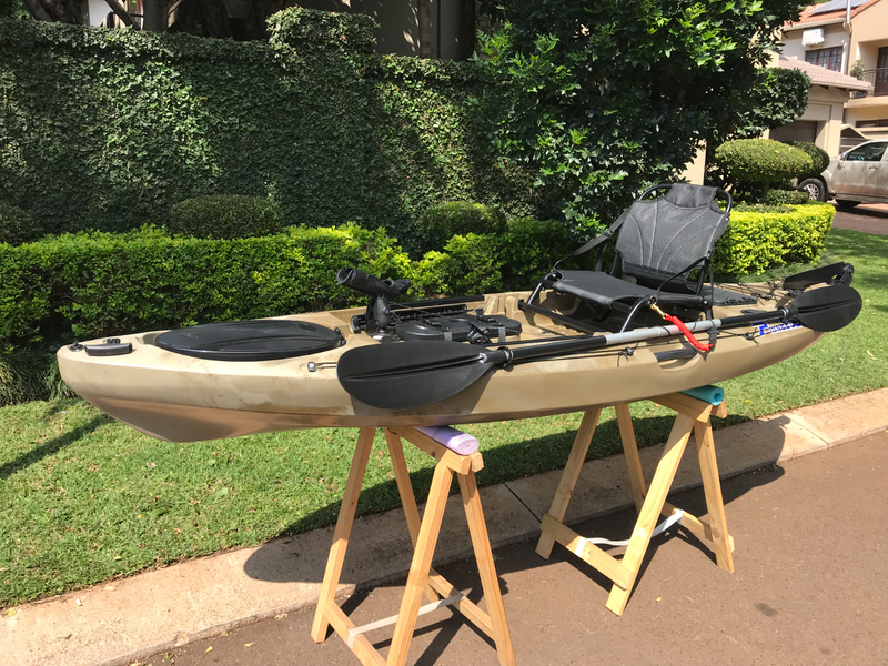 Pioneer Kayak River Hunter, incl. raised seat, paddle, leash, rod holder and rudder, Camo Rusty NEW!