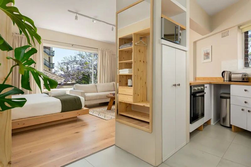 Modern Studio Apartment with secure Parking