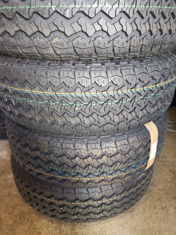 Brand New set of 4 x Goodyear Wrangler AT/S 255/65R18 Tires