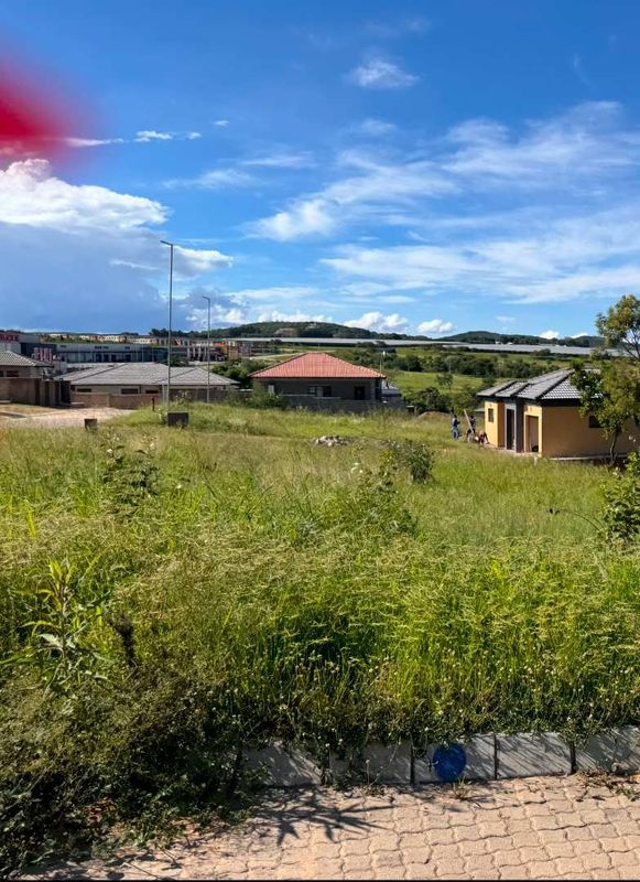 Empty stand for sale, easy to build and next to a shopping centre