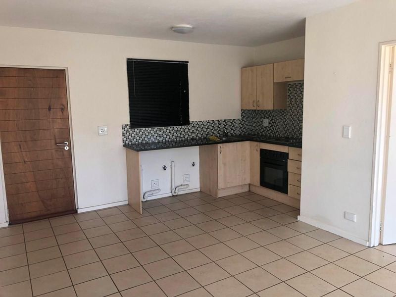 1 Bed TO LET in Esther Park, Kempton Park