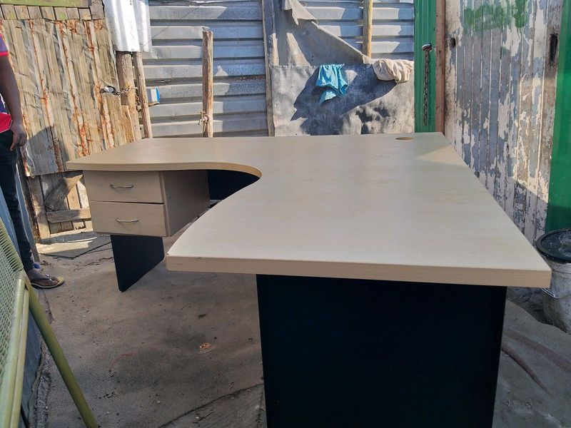BIG OFFICE TABLES FOR SELL