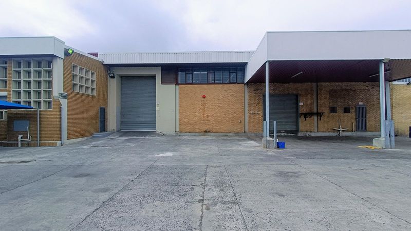 2338m2 Prime industrial Warehouse TO LET in Epping Industrial