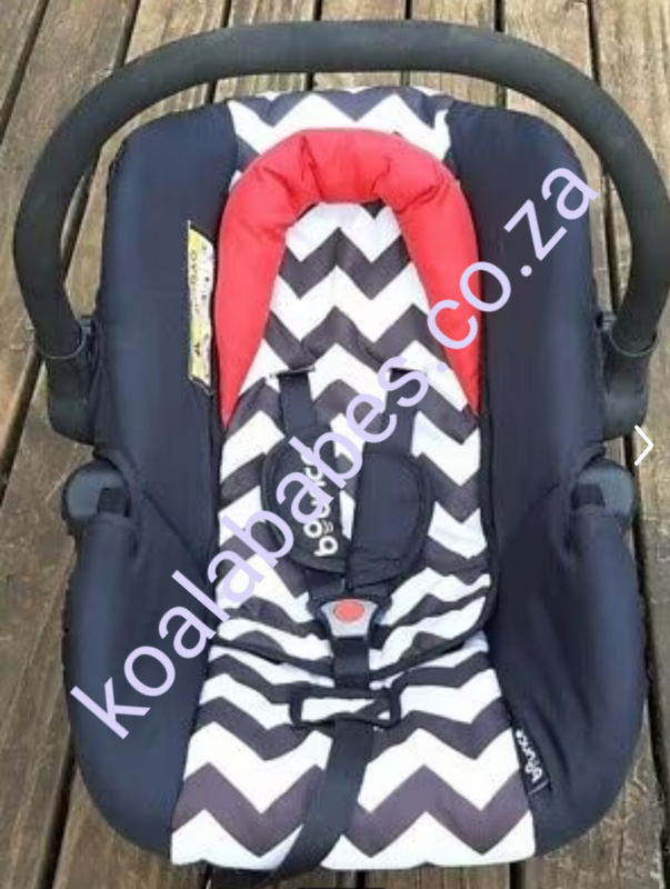 Bounce carseat Birth to 13kg - Black/white