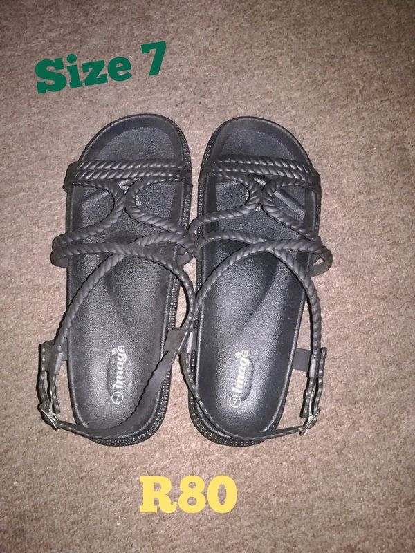 Black Rubber Shoes Size 7