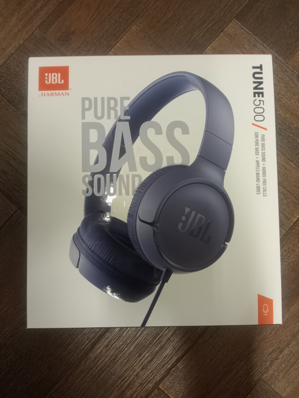 JBL Tune 500 Wired On Ear Headphones With Mic
