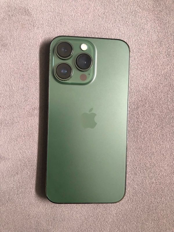 Alpine green iPhone 13 Pro 256gb