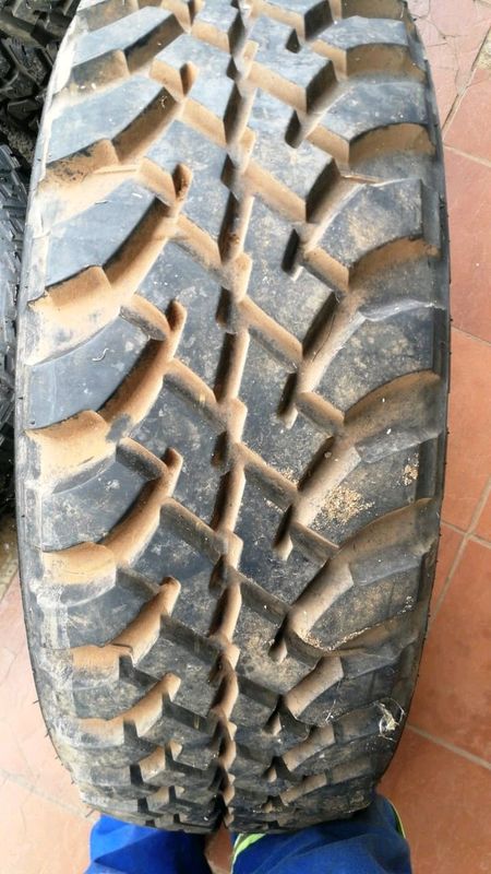 3x 265 75 16 Bridgestone mud terrain tyres new available for the