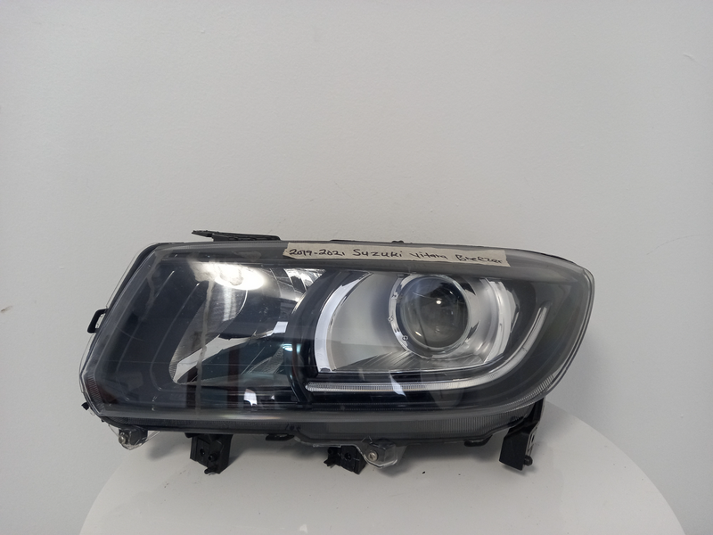 Suzuki Vitara LHS Xenon Headlight (2019 - 2021)