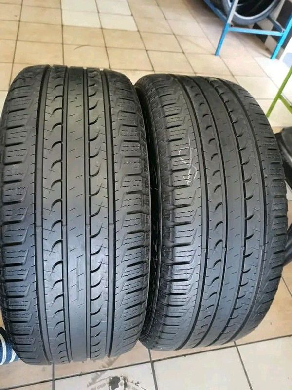 Two 265 50 20 Goodyear efficientgrip tyres with good treads available for sale