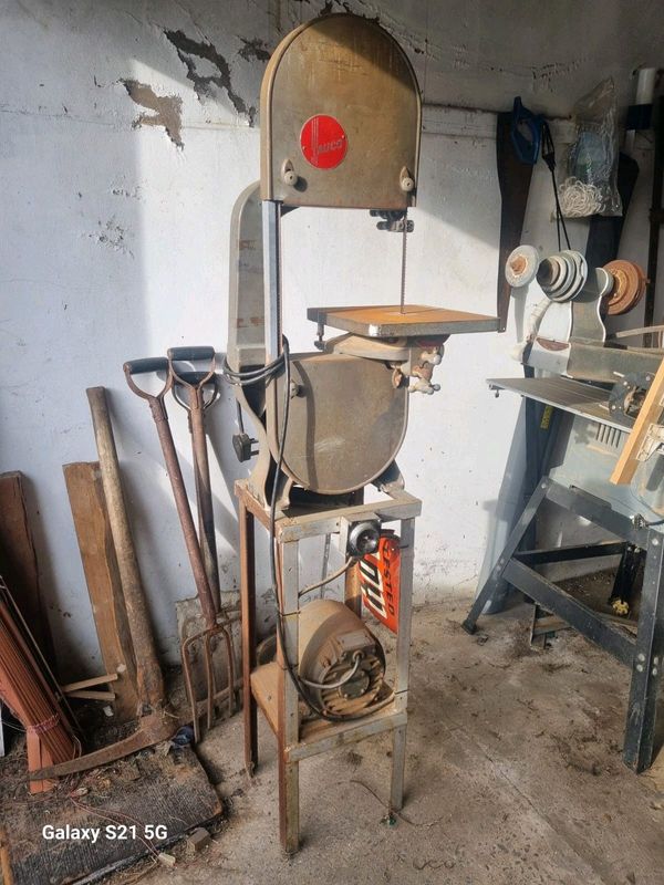 Woodwork machine
