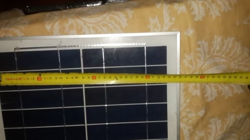 Selection of 9 SMALL hobby style solar panels all in good condition see advery for details
